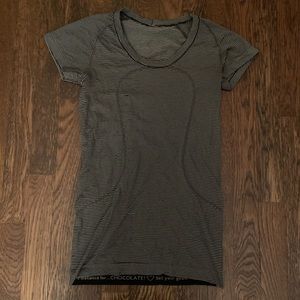 Lulu lemon top
